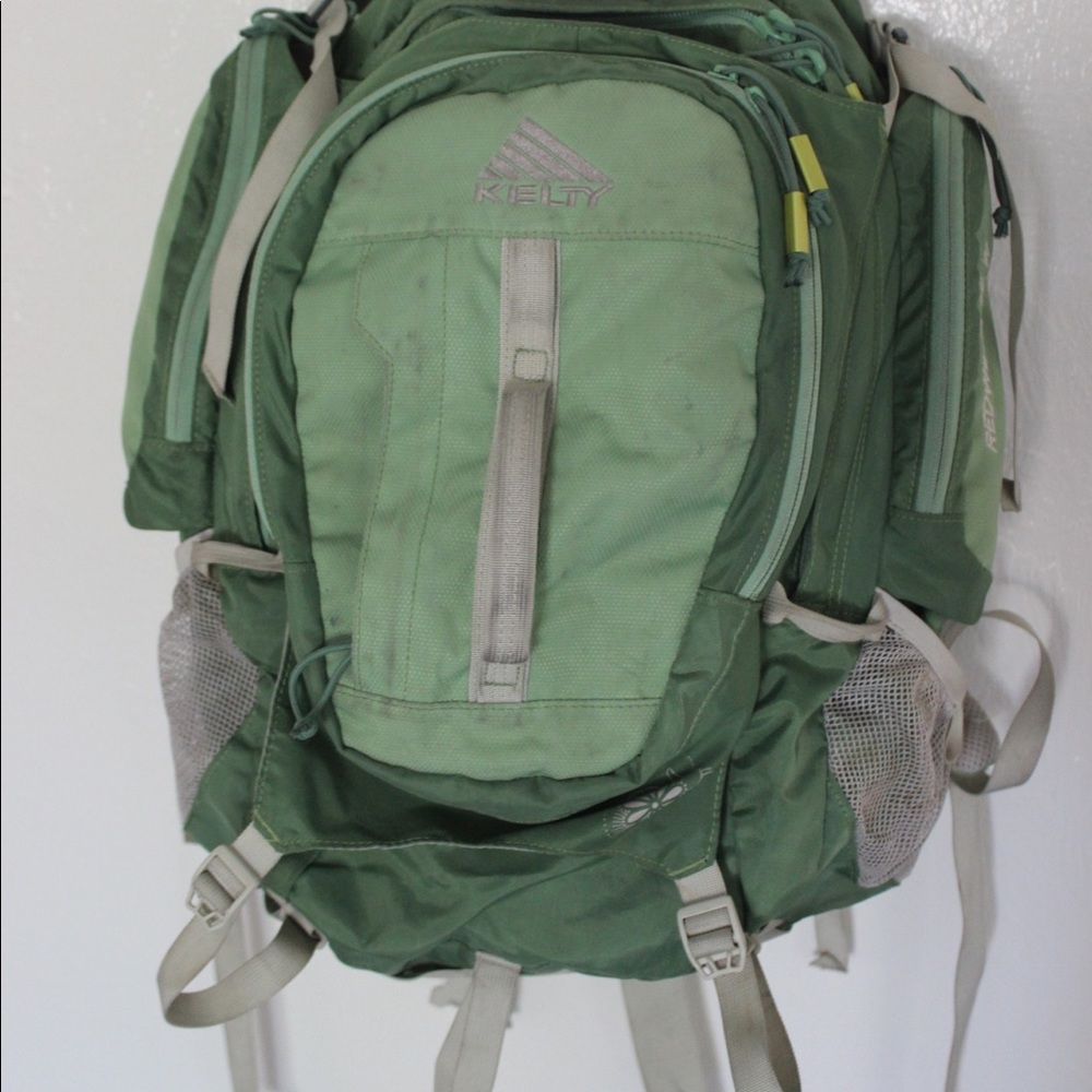 Kelly Redwing 40L